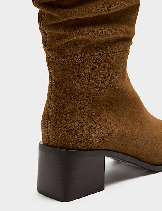 Bottes en daim hauteur genou &agrave; bout carr&eacute;s