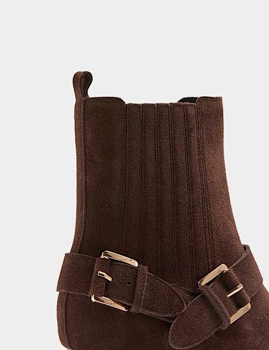 Suède enkelhoge laarsjes met gesp, blokhak en afgeronde neus