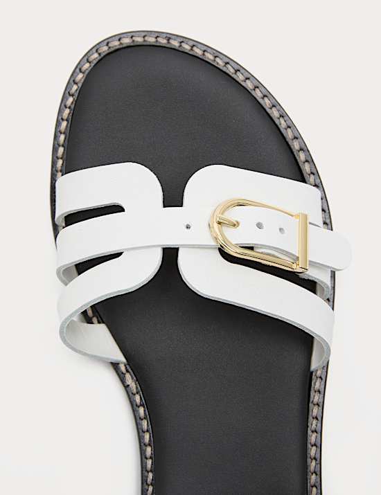 Sandalias de piel con tira al tobillo con hebilla
