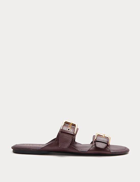 Flat sandals