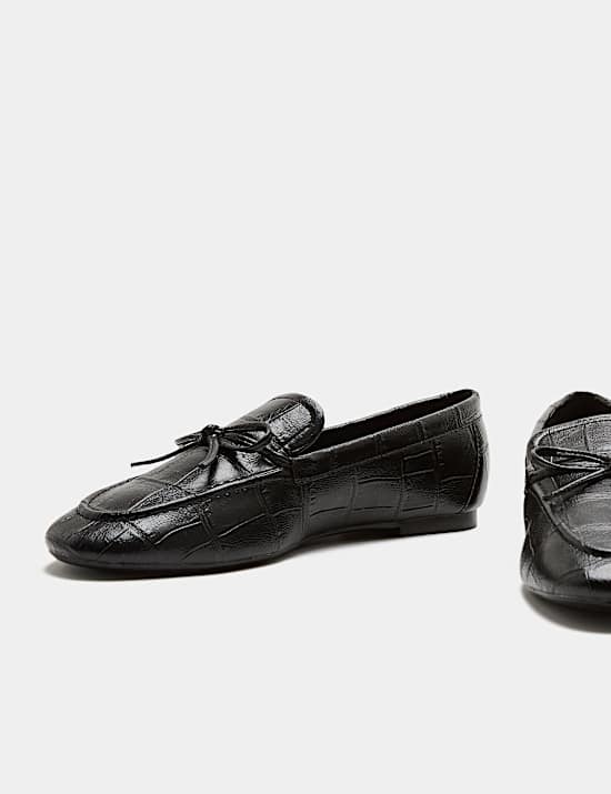 Mocasines planos con lazo de cocodrilo
