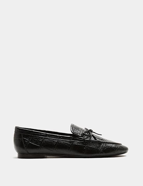 Mocasines planos con lazo de cocodrilo