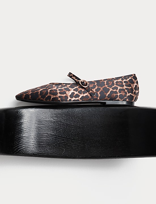 Satin Leopard Print Pumps