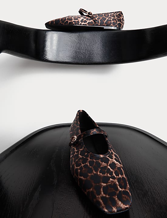 Satin Leopard Print Pumps