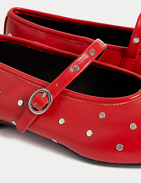 Studded Buckle Flat Ballet Pumps
