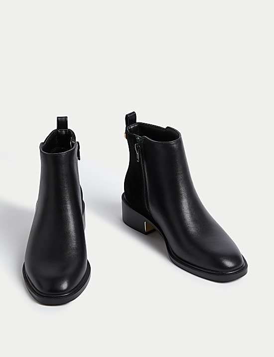 Bottines &agrave; talons plats