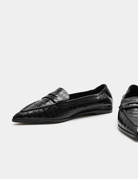 Mocasines de piel con estampado de cocodrilo y puntera fina