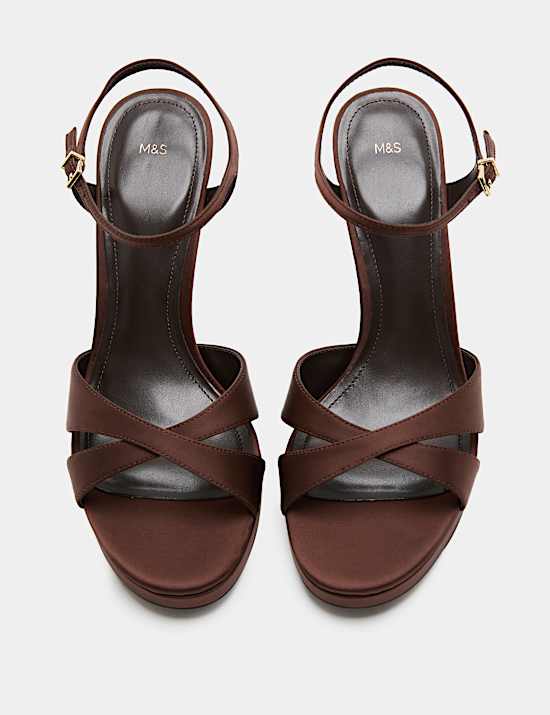 Buckle Crossover Block Heel Sandals
