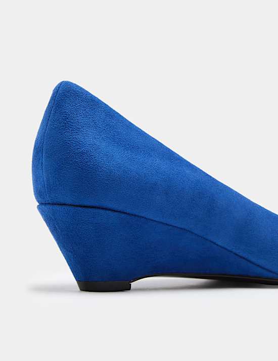 Suede Wedge Heel Pointed Toe Shoes