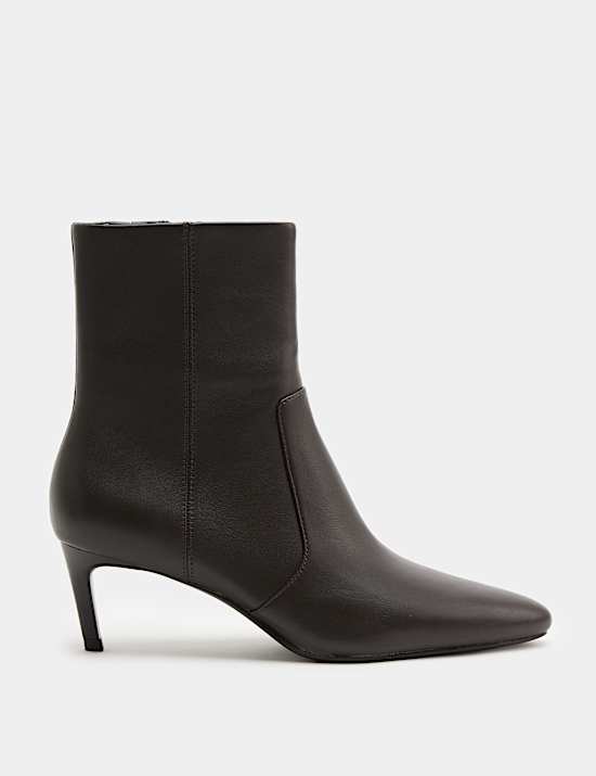 Bottines en cuir &agrave; petits talons
