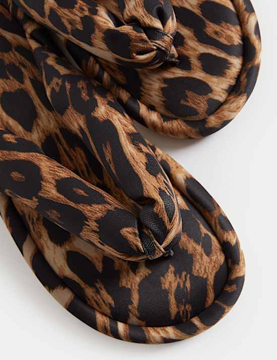 Leopard Print Slider Slippers