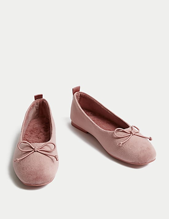 Ballerines d'int&eacute;rieur avec doublure en fausse fourrure et noeud