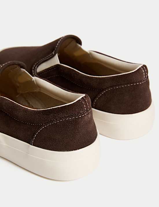 Baskets en daim sans lacets