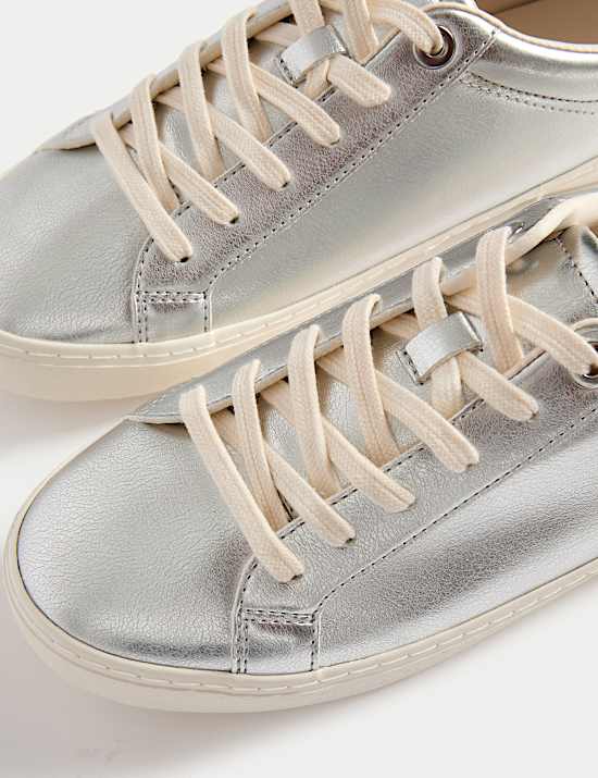 Zapatillas deportivas con cordones