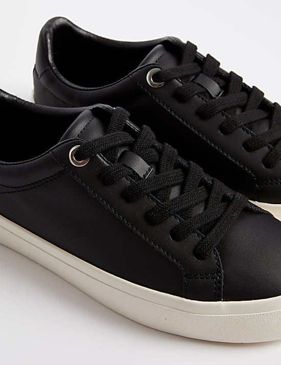 Zapatillas deportivas con cordones