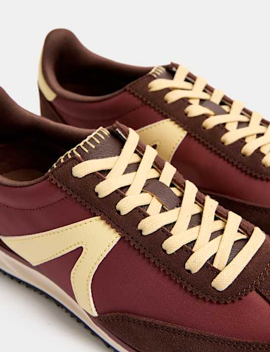 Stripe Side Detail Trainers