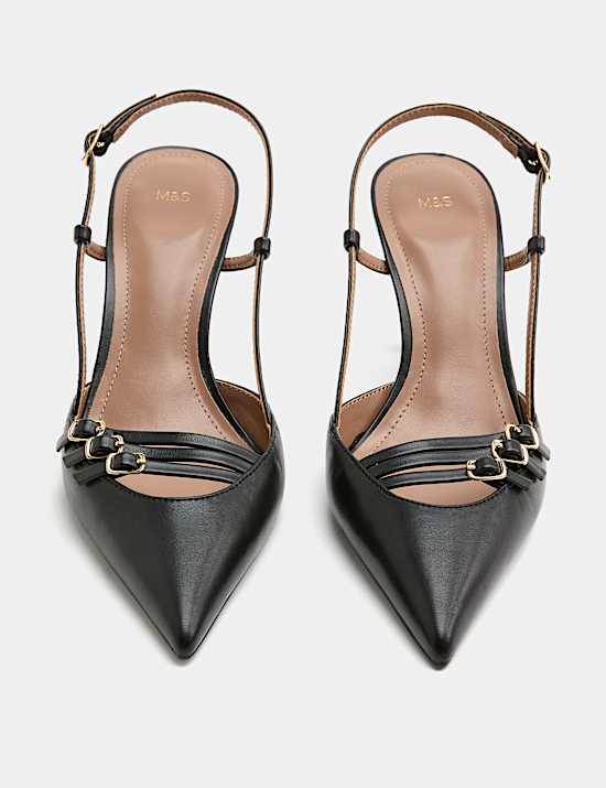Court shoes