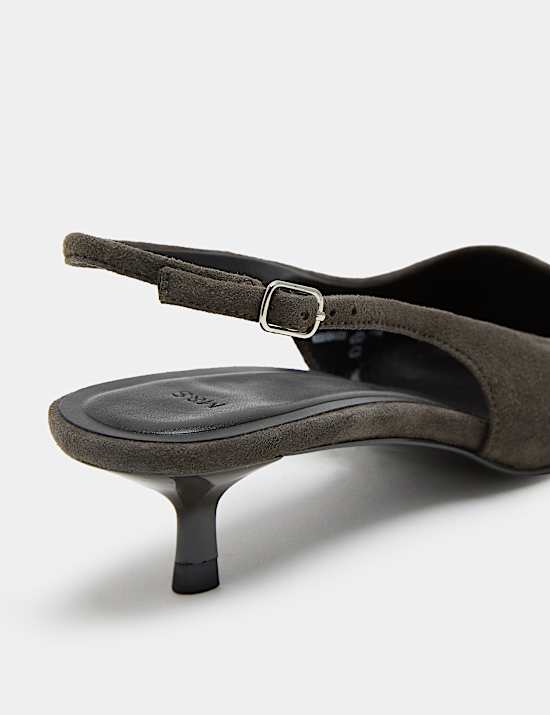 Chaussures en daim &agrave; petit talon et bride arri&egrave;re