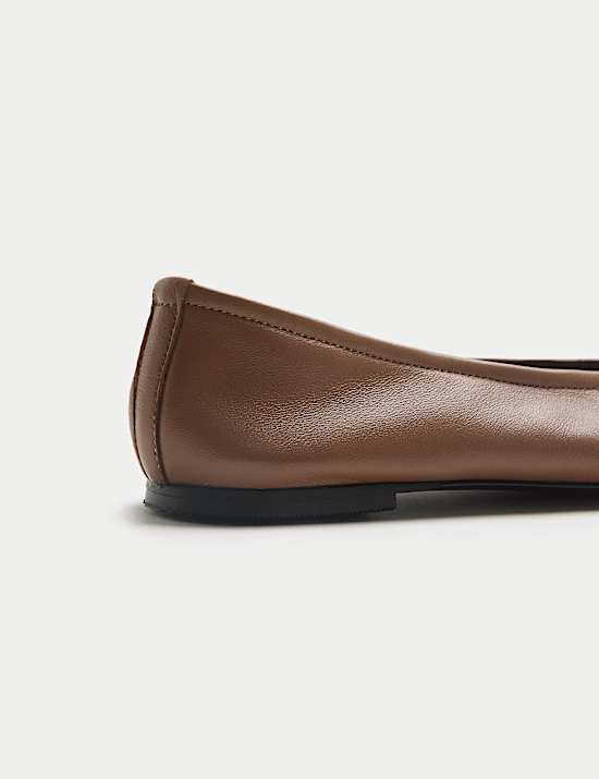 Ballerines en cuir à semelle plate