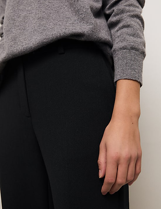 מכנסיים מבד עשיר בצמר