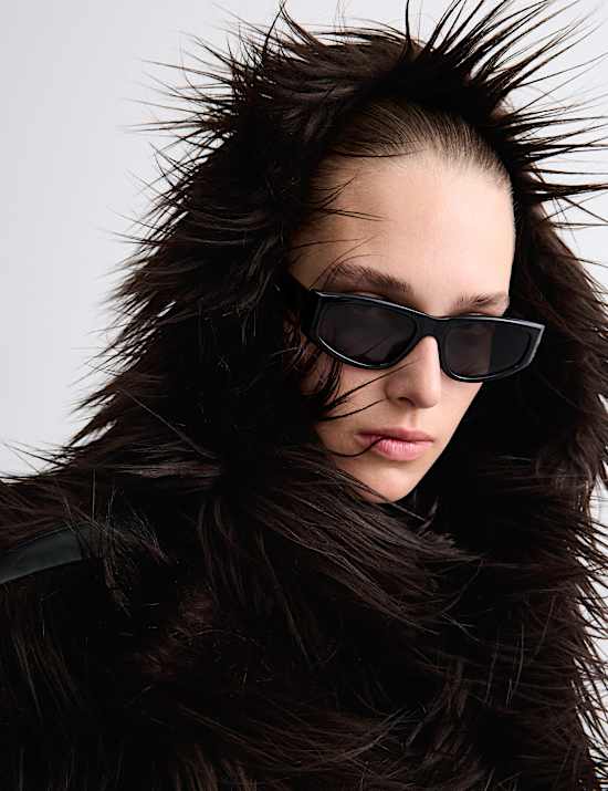 Kapuzenschal mit Kunstpelz