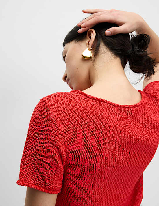 Textured Crew Neck Knitted Top