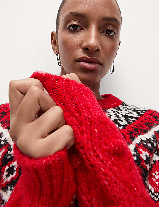 Svetr s výstřihem ke krku s žakárovým vzorem