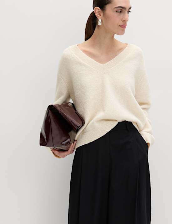 V-Neck Relaxed Jumper With Wool
