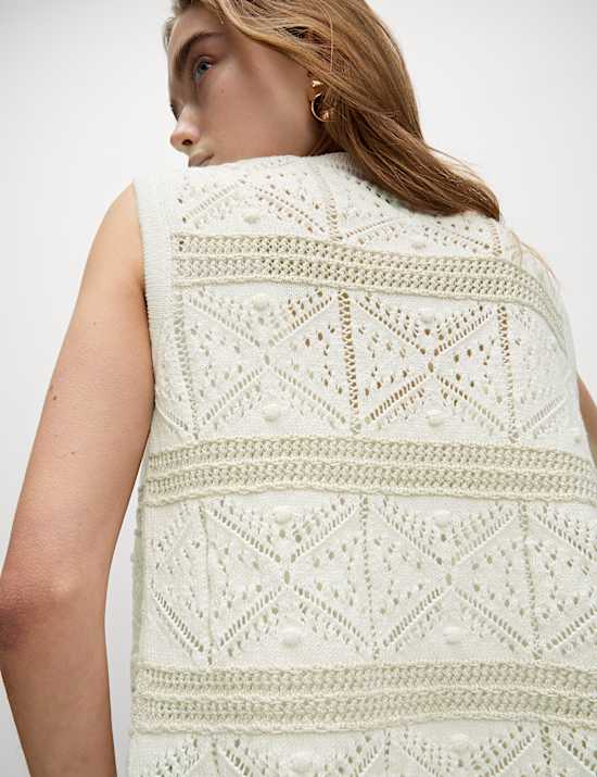 Gilet de costume raccourci coupe cintr&eacute;e en coton textur&eacute;