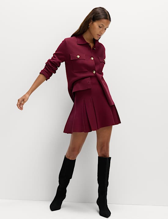 Ribbed Pleated Knitted Mini Skirt