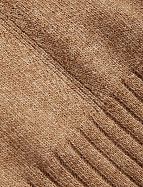 Su&eacute;ter informal texturizado de cuello redondo