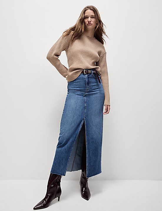 סריג ריב מבד שניל עם צווארון עגול