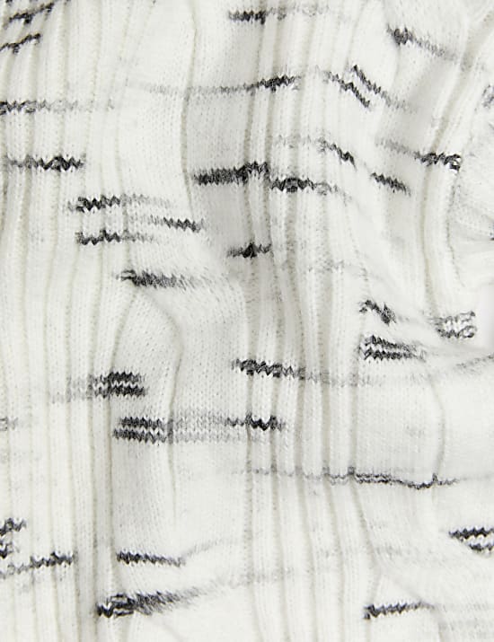 Patterned Crew Neck Jumper With Wool