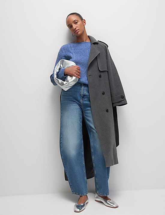 Pullover mit Zopfmuster, Rundhalsausschnitt und Wollanteil