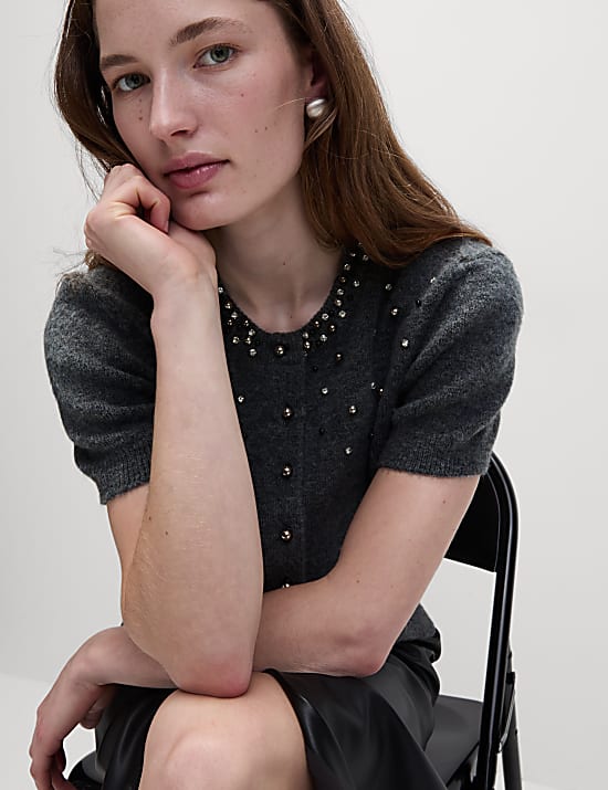 קרדיגן קרופ עם עיטורים