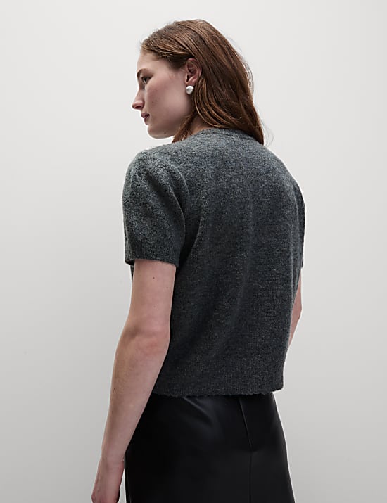 קרדיגן קרופ עם עיטורים