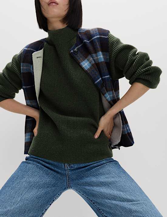 Pull en laigne d&rsquo;agneau m&eacute;lang&eacute;e &agrave; col chemin&eacute;e