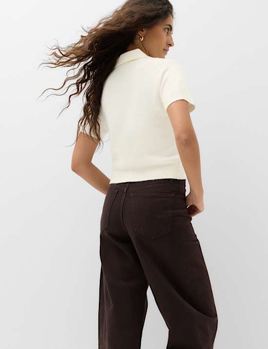 Collared Slim Fit Cropped Knitted Top