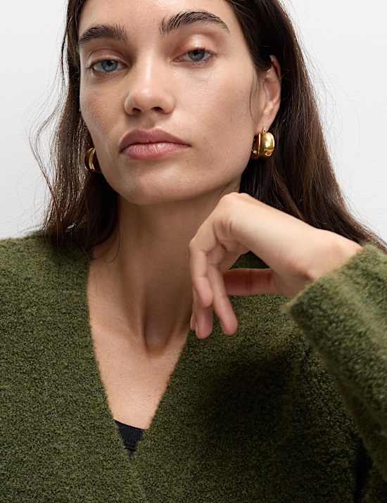 Gilet en laine bouclée ultra-doux à col en V et fermeture avant boutonnée