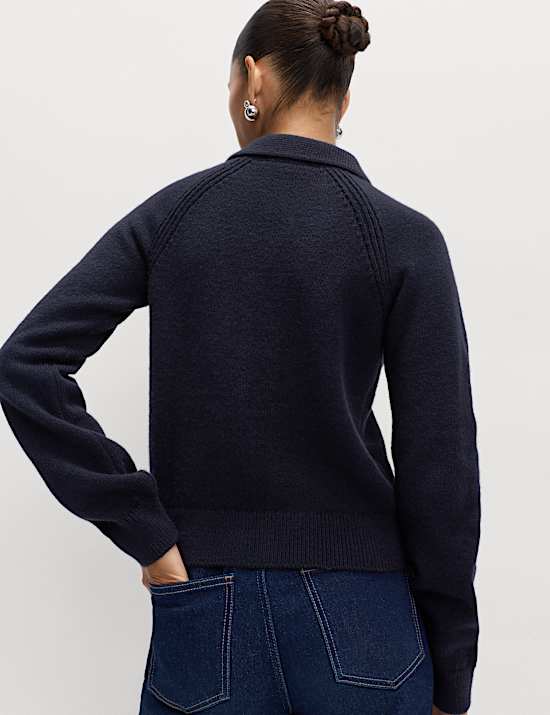 Cardigan en laine avec encolure et décoration