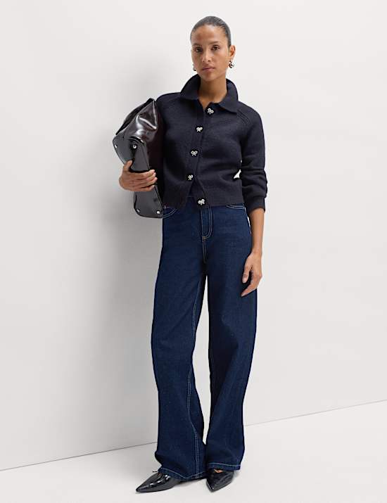 Cardigan en laine avec encolure et décoration