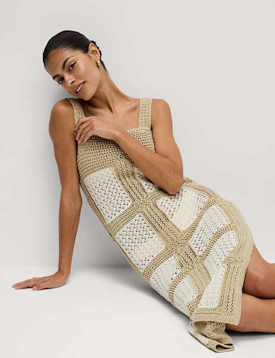 Μίντι μεταλλιζέ φόρεμα με τετράγωνη λαιμόκοψη, με υψηλή περιεκτικότητα σε βαμβάκι