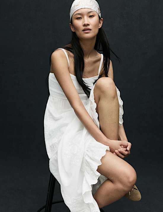 שמלת מידקסי סרוגה מתערובת כותנה עם מלמלה