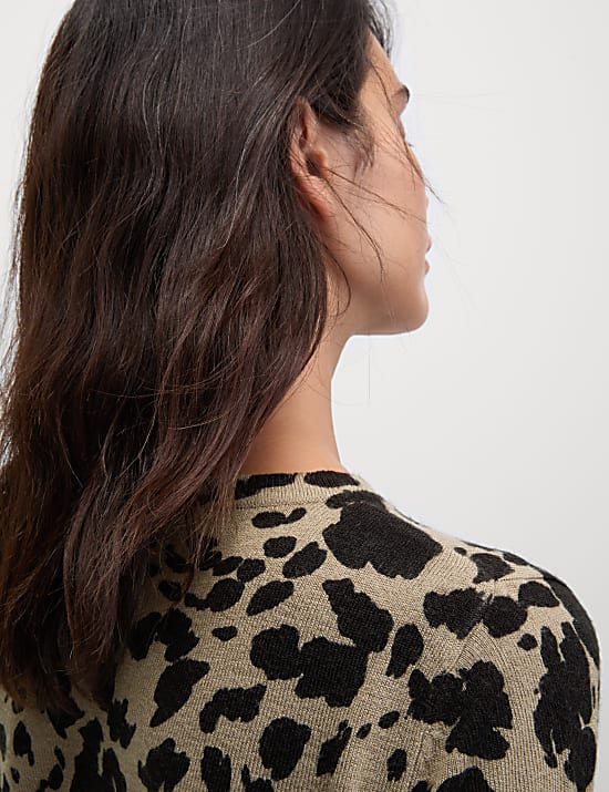 Pull ultra-doux &agrave; encolure ronde et imprim&eacute; animal