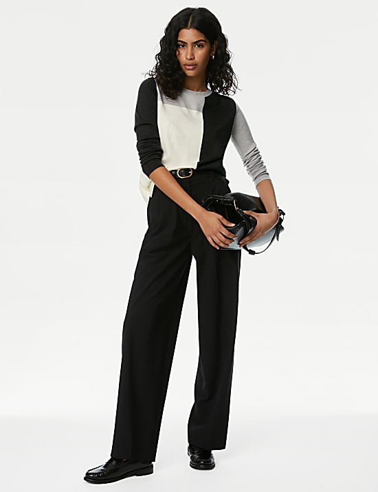 Superzachte trui met ronde hals en kleurblokken