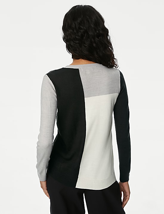 Superzachte trui met ronde hals en kleurblokken