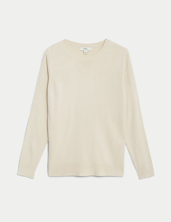 Mimoř&aacute;dně měkk&yacute; svetr s v&yacute;střihem ke krku