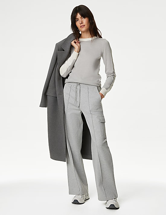 Extra měkk&yacute; pruhovan&yacute; svetr ke krku