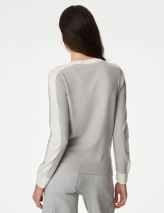 Extra měkk&yacute; pruhovan&yacute; svetr ke krku