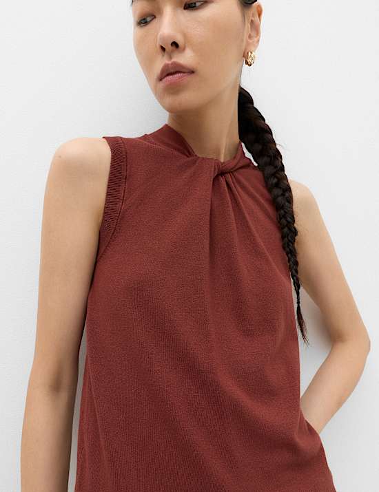 Twist Front Slim Knitted Vest